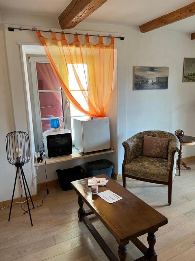 Chambre Papillon Avec Acces Terasse La Neuveville Ngoại thất bức ảnh